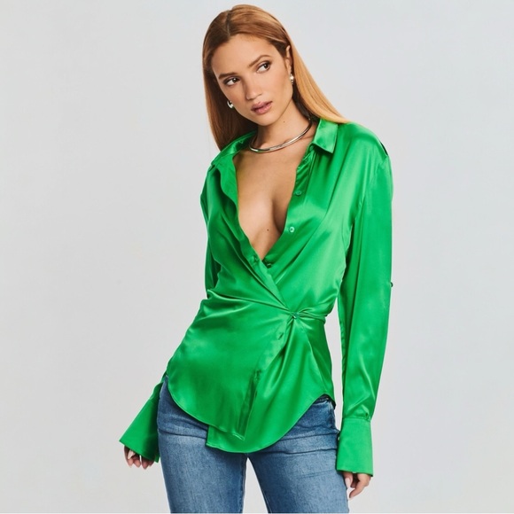 SER.O.YA Tops - SER.O.YA Seroya Karry Kelly Green Silk Button Down Shirt Small Going Out Top